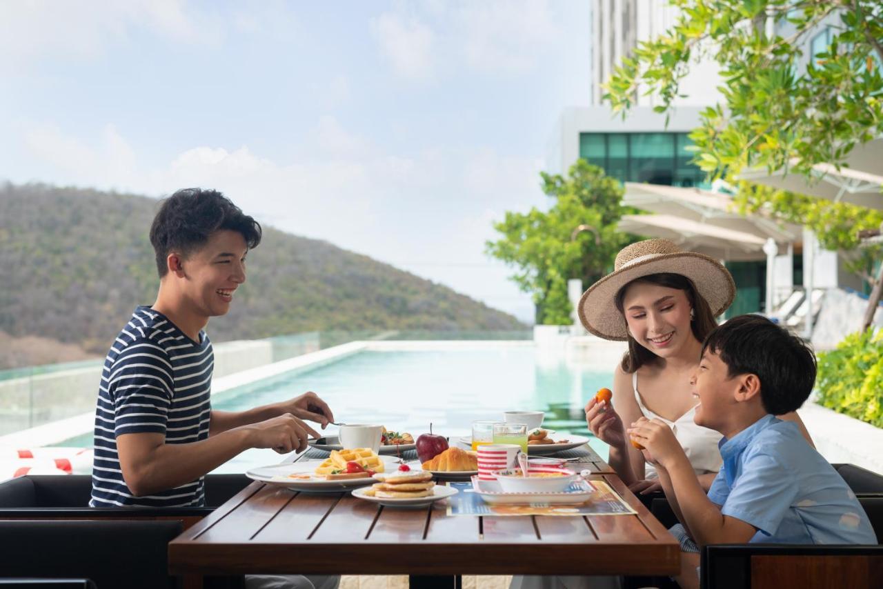 Holiday Inn & Suites Siracha Laemchabang By Ihg Сі-Рача Екстер'єр фото