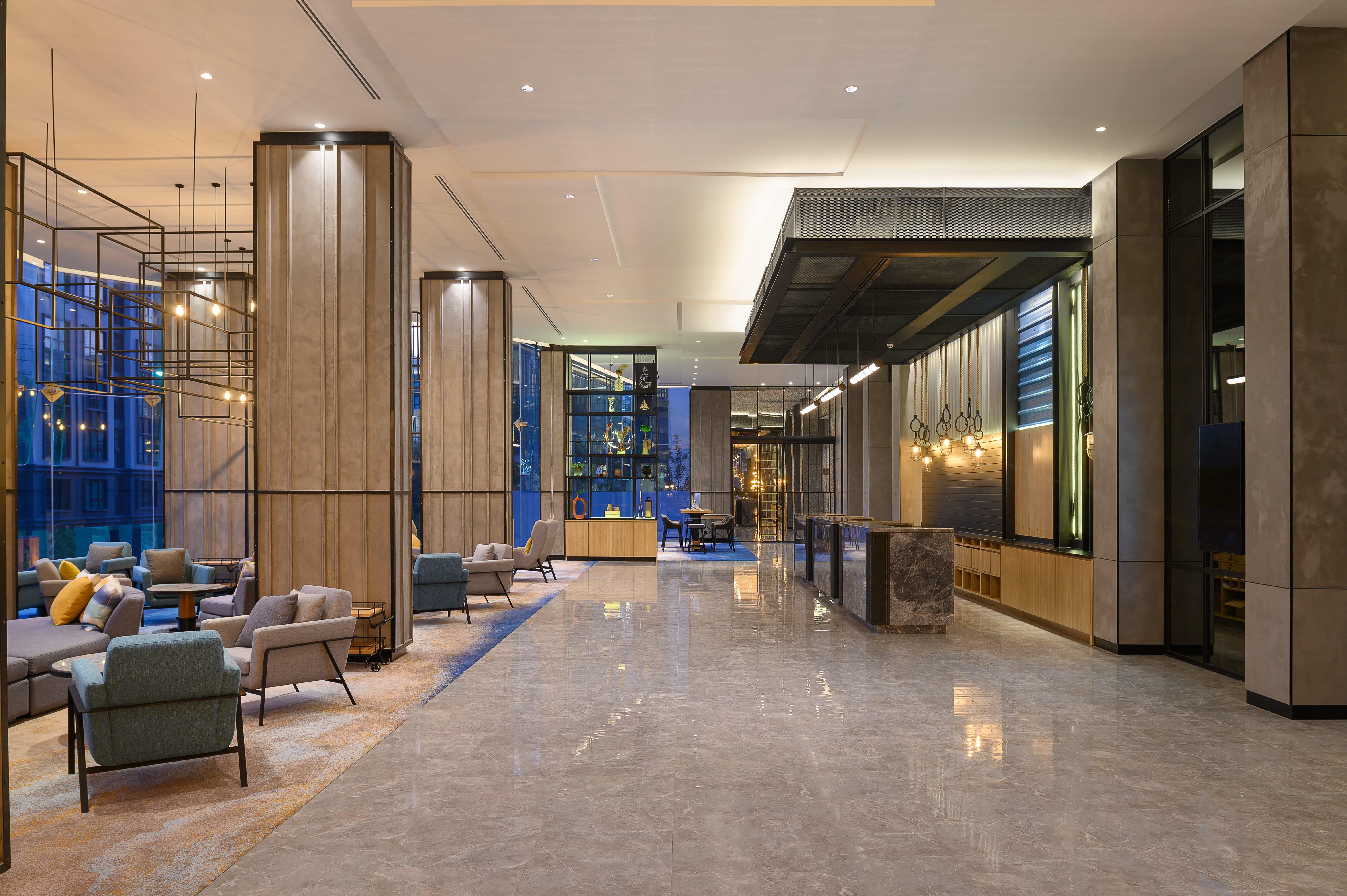 Holiday Inn & Suites Siracha Laemchabang By Ihg Сі-Рача Екстер'єр фото