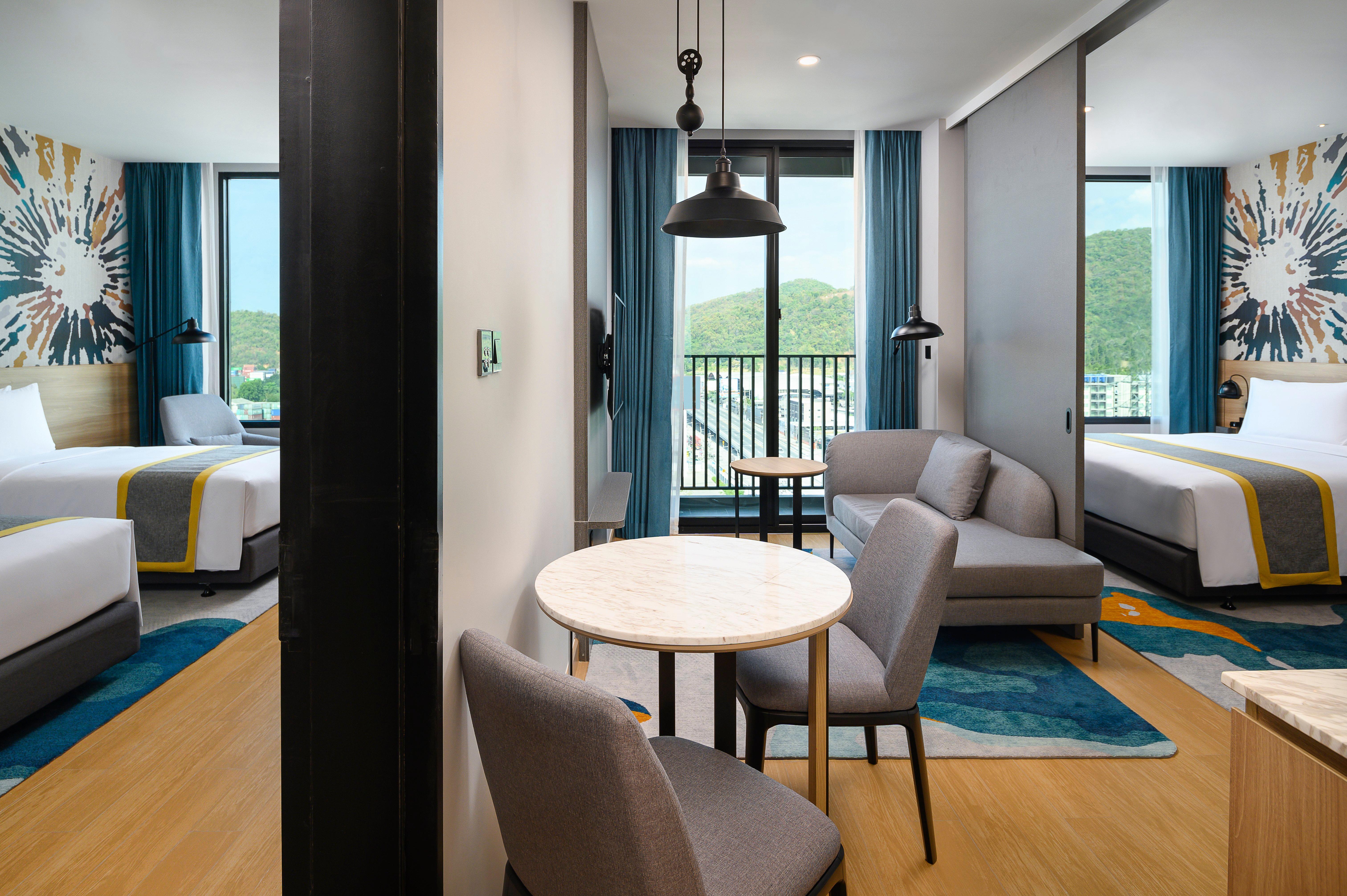 Holiday Inn & Suites Siracha Laemchabang By Ihg Сі-Рача Екстер'єр фото