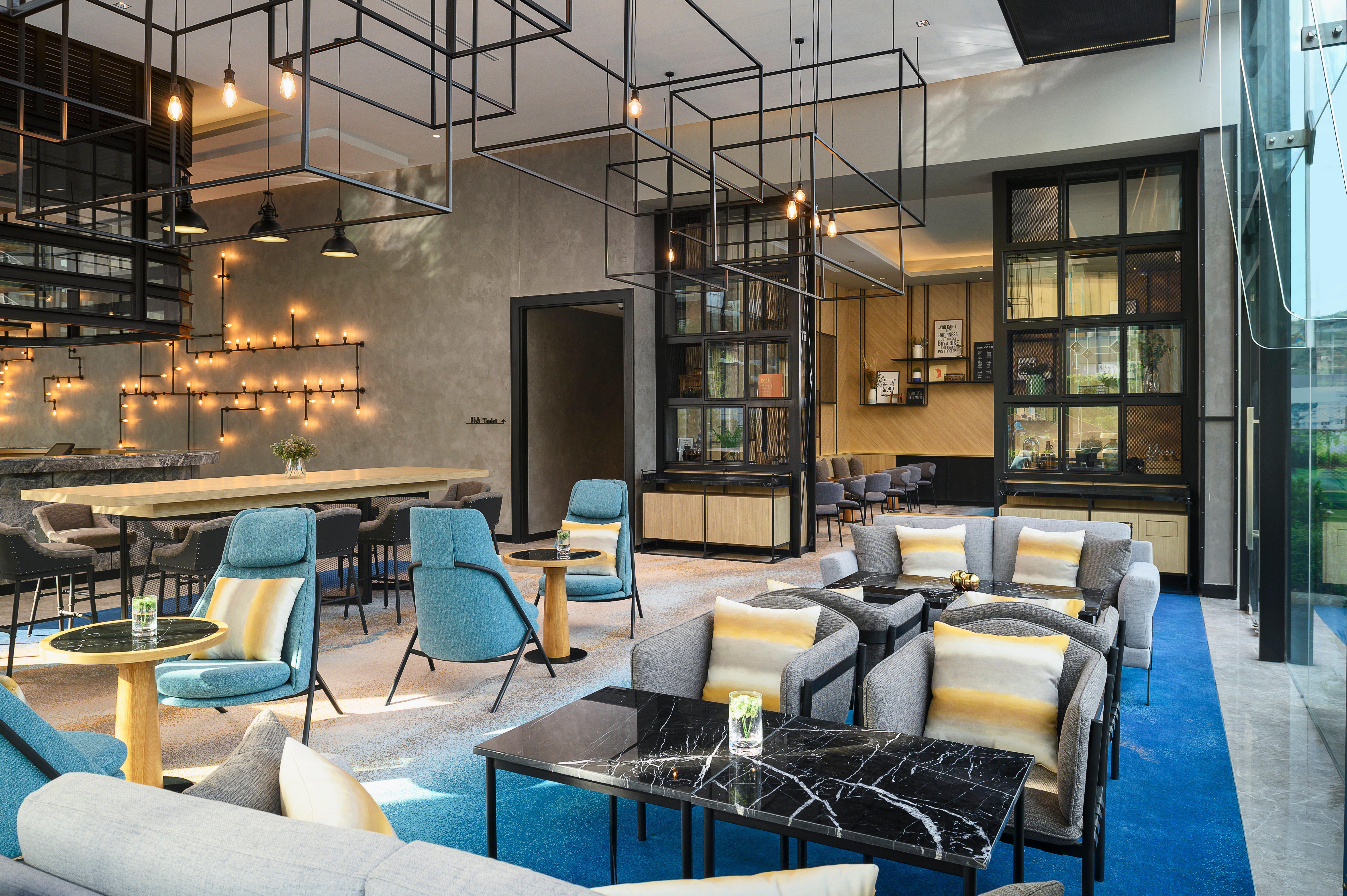 Holiday Inn & Suites Siracha Laemchabang By Ihg Сі-Рача Екстер'єр фото