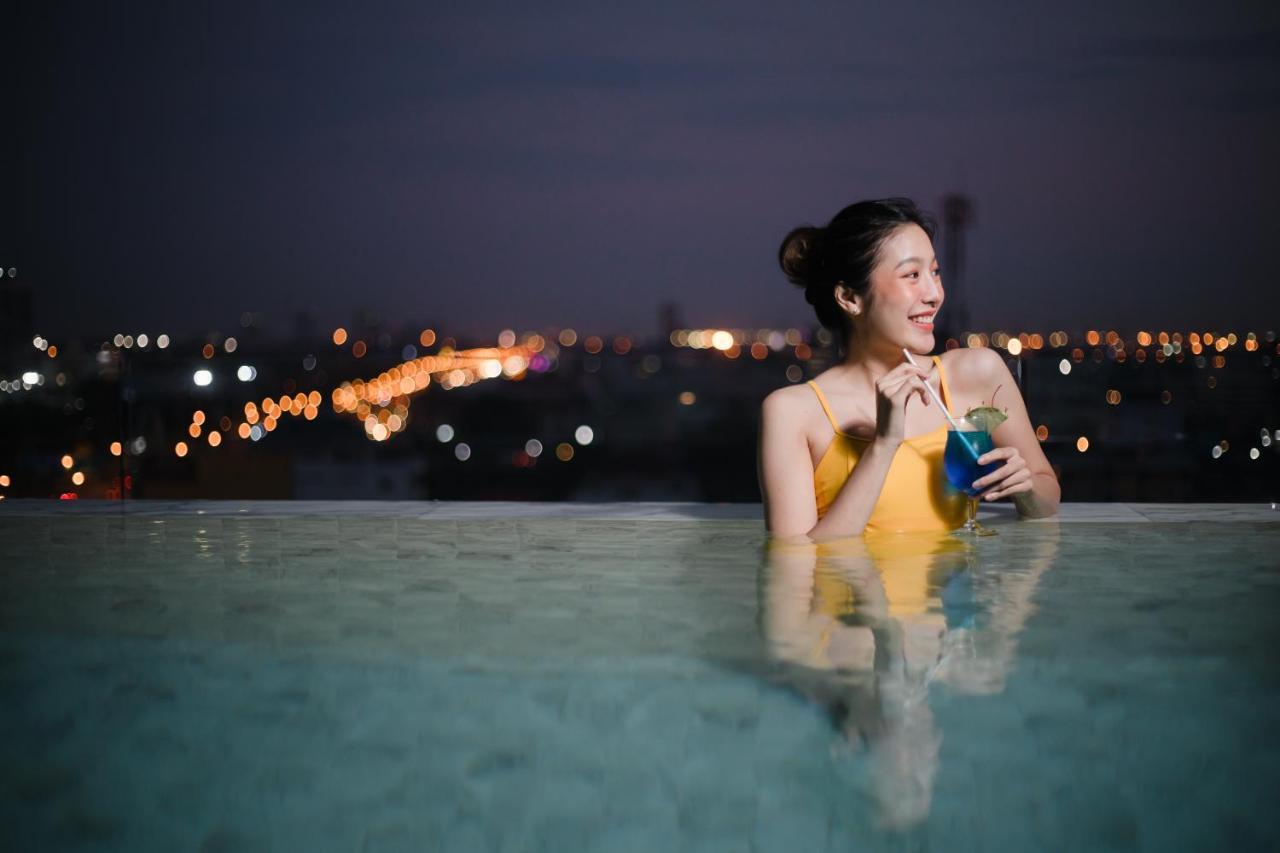 Holiday Inn & Suites Siracha Laemchabang By Ihg Сі-Рача Екстер'єр фото
